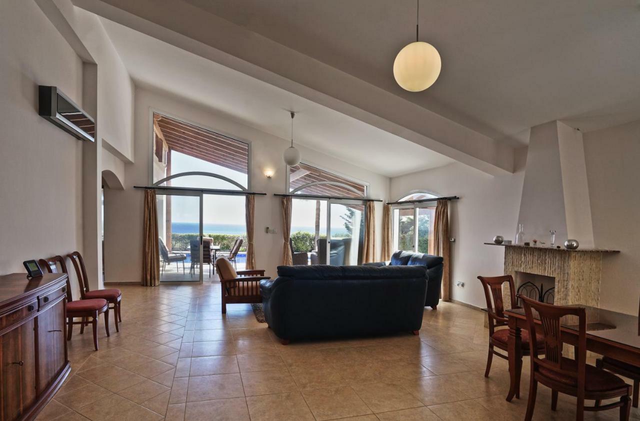 Unforgettable Family Escape - Cliffside Villa With Panoramic Sea Views And Kid-Friendly Private Pool Pissouri Luaran gambar